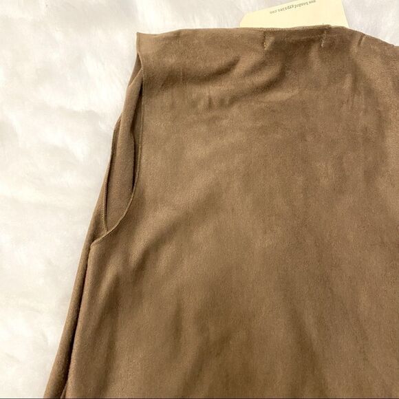 Band of Gypsies NWT Zoe & Rose Floral Cut Out Vest (S) - Picture 6 of 6